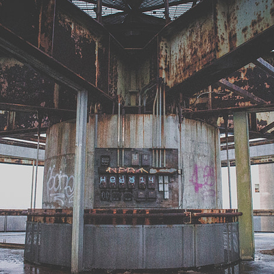 低价值工业废料 